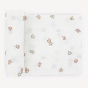 Acorn Swaddle ✨NWT✨